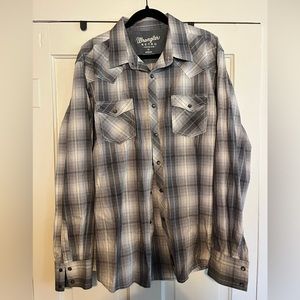 XL Wrangler pearl snap shirt